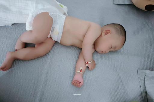 洛阳9个月宝宝可以吃盐吗